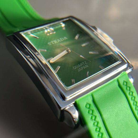 Strada Large Face Japanese Movement Quartz Watch - NOS - Picture 5 of 16